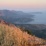 Pirgos Petropoulea
