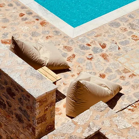 빌라 Pirgos Petropoulea *