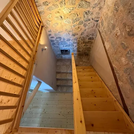 빌라 Pirgos Petropoulea