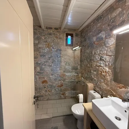 Pirgos Petropoulea *