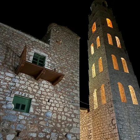 Pirgos Petropoulea