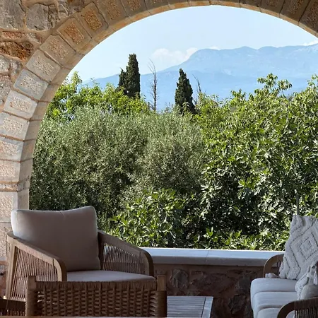 Villa Pirgos Petropoulea *