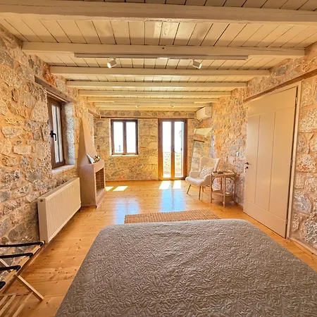 Pirgos Petropoulea 빌라 Poliána