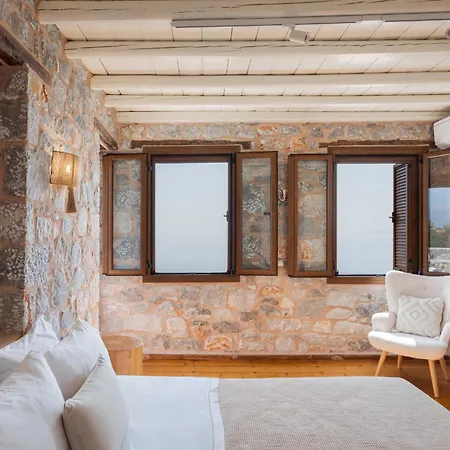 Pirgos Petropoulea Villa