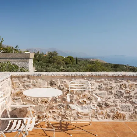 Pirgos Petropoulea Villa *