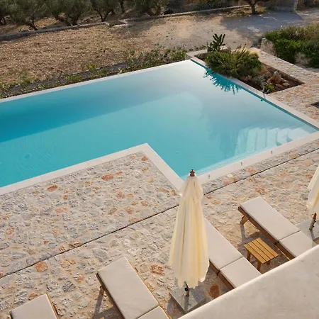Villa Pirgos Petropoulea *