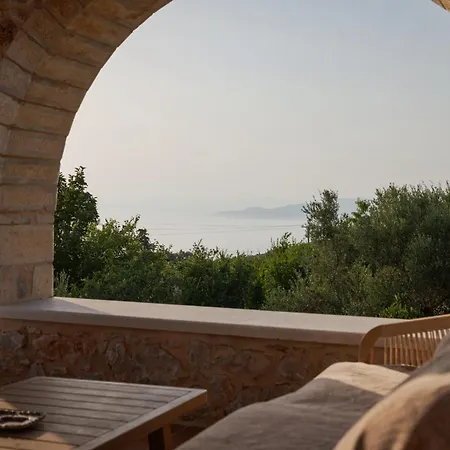 Pirgos Petropoulea Villa Poliána