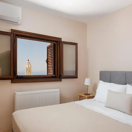 Pirgos Petropoulea Villa