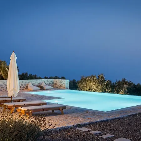 Pirgos Petropoulea Villa