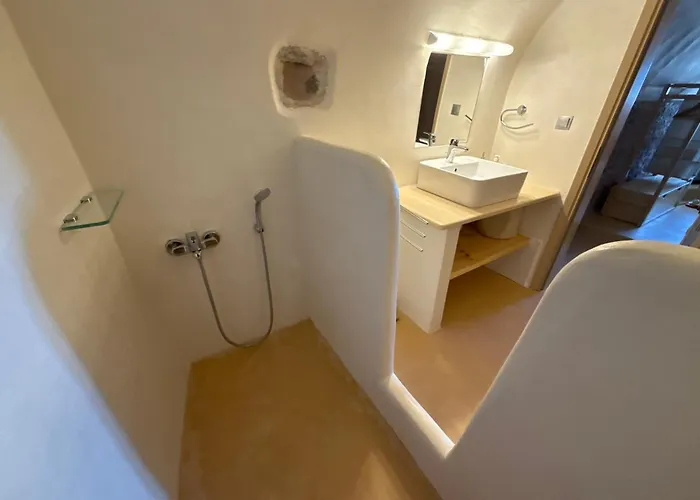 Pirgos Petropoulea *