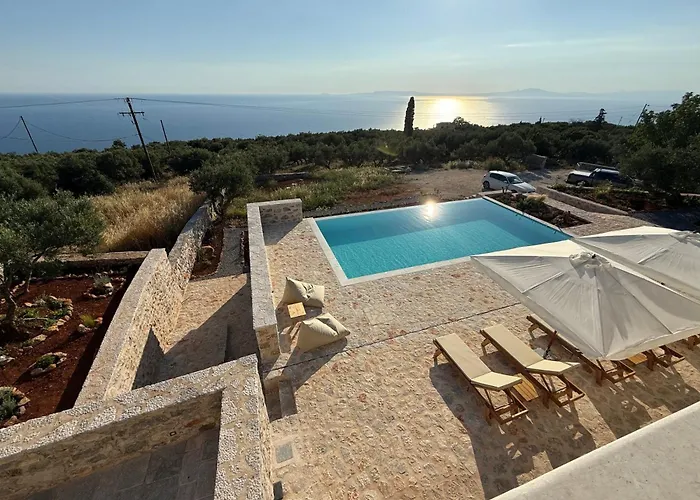 Вилла Pirgos Petropoulea